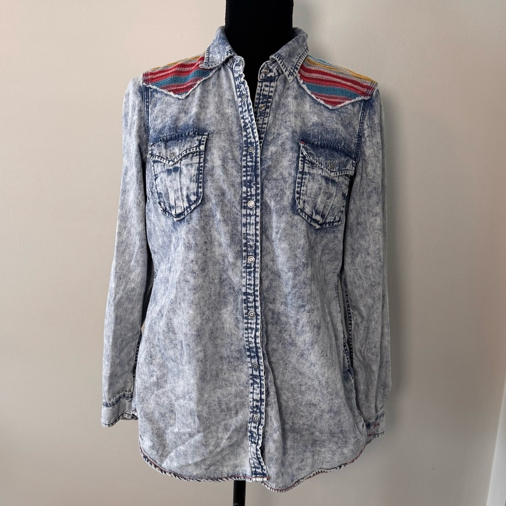 Ryan Micheal Western Denim Shirt Women’s Medium Colorful Design Snap Long Sleeve